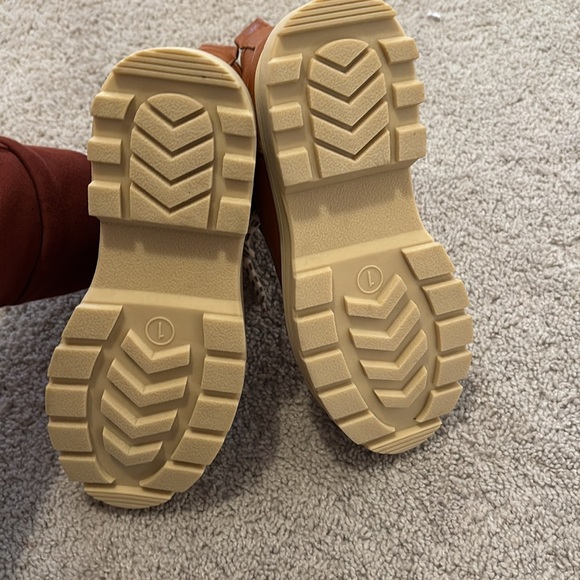 NWOT Girls Art Class Boots, size 1 - Picture 4 of 5